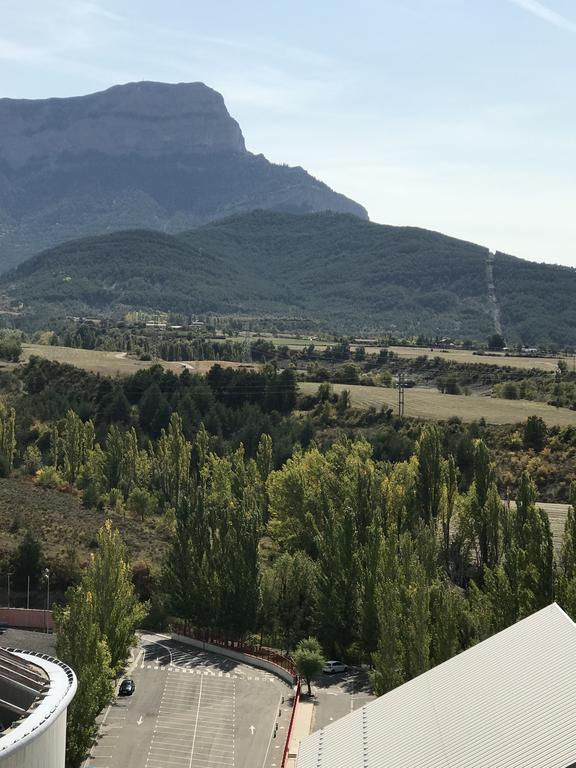 Apartamento Balcon De Jaca I Kültér fotó