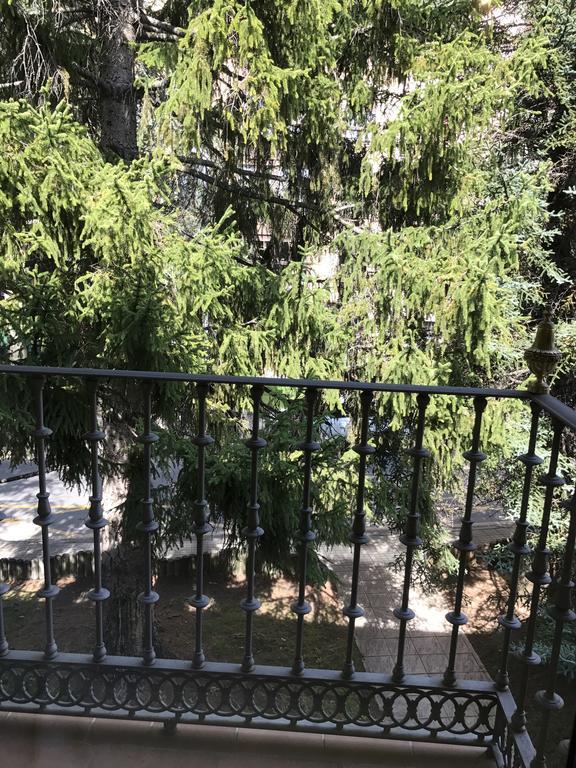 Apartamento Balcon De Jaca I Kültér fotó