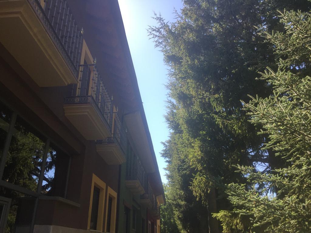 Apartamento Balcon De Jaca I Kültér fotó