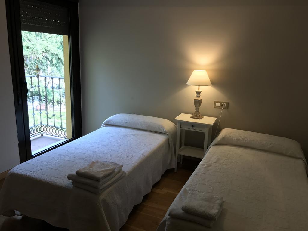 Apartamento Balcon De Jaca I Kültér fotó