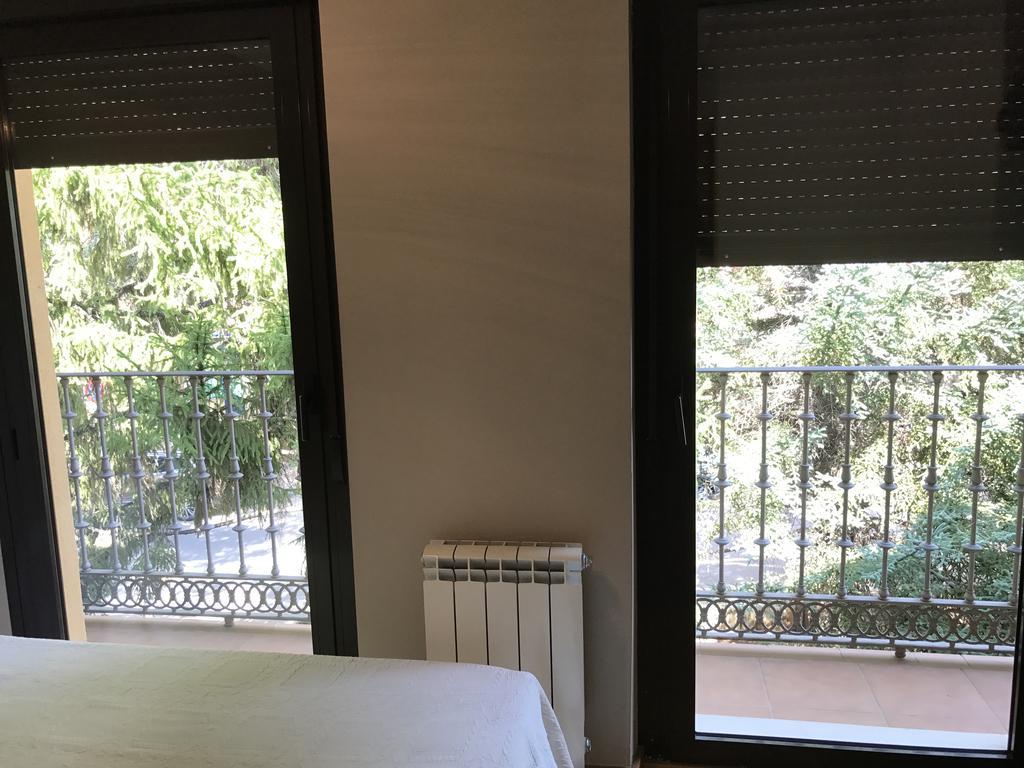 Apartamento Balcon De Jaca I Kültér fotó